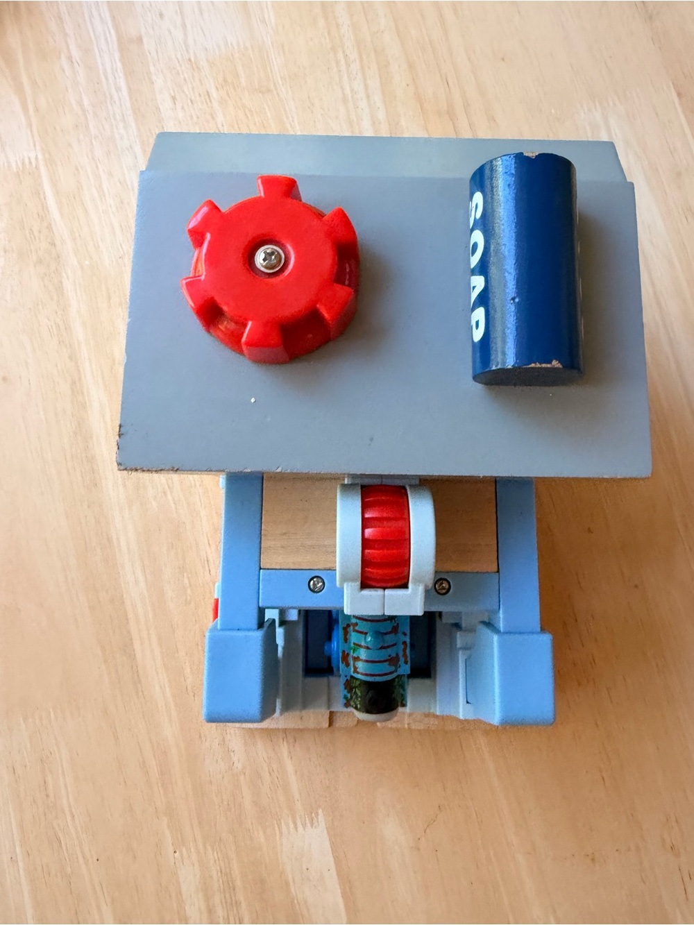Thomas The Train Wood Car Wash Toy - Picture 5 of 10